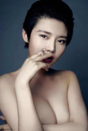 飞极速在线看_JVID性感写真